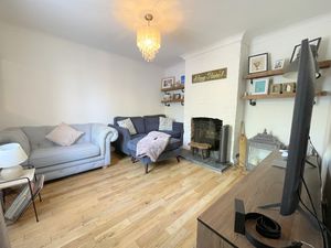 Station Road- click for photo gallery